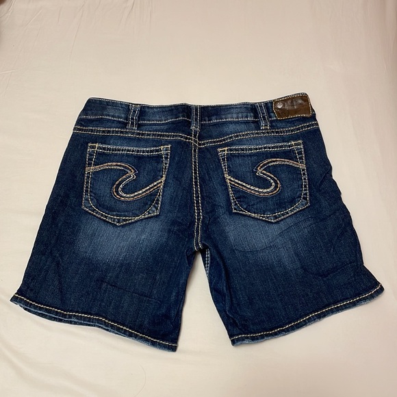 Silver Shorts - Picture 2 of 4